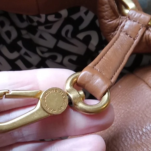 HUGE SALE IN MY CLOSET. MARC BY MARC JACOBS BAG - Picture 5 of 12